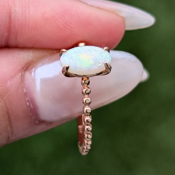 14 Karat Solid Gold with Natural Oval Opal Ring - Picture 2 of 6